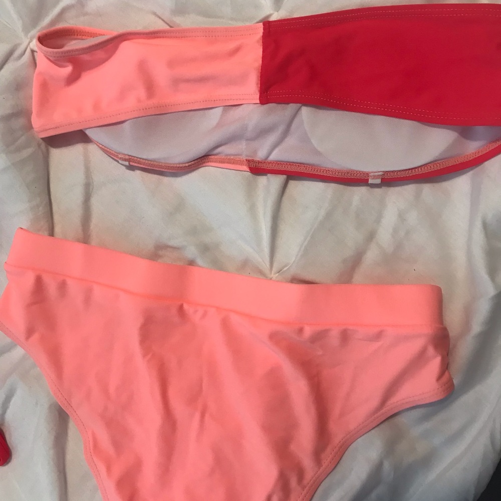 Bathing suit - Picture 4 of 8